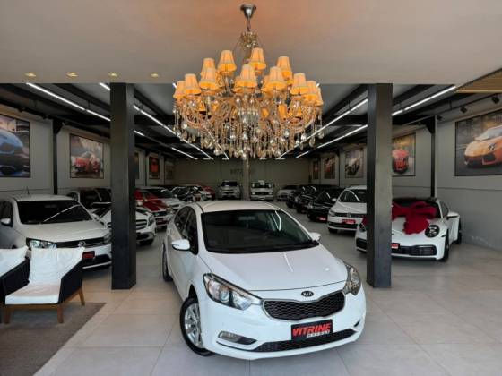 KIA CERATO 1.6 SX 16V FLEX 4P AUTOMÁTICO KIA CERATO 1.6 SX 16V FLEX 4P AUTOMÁTICO